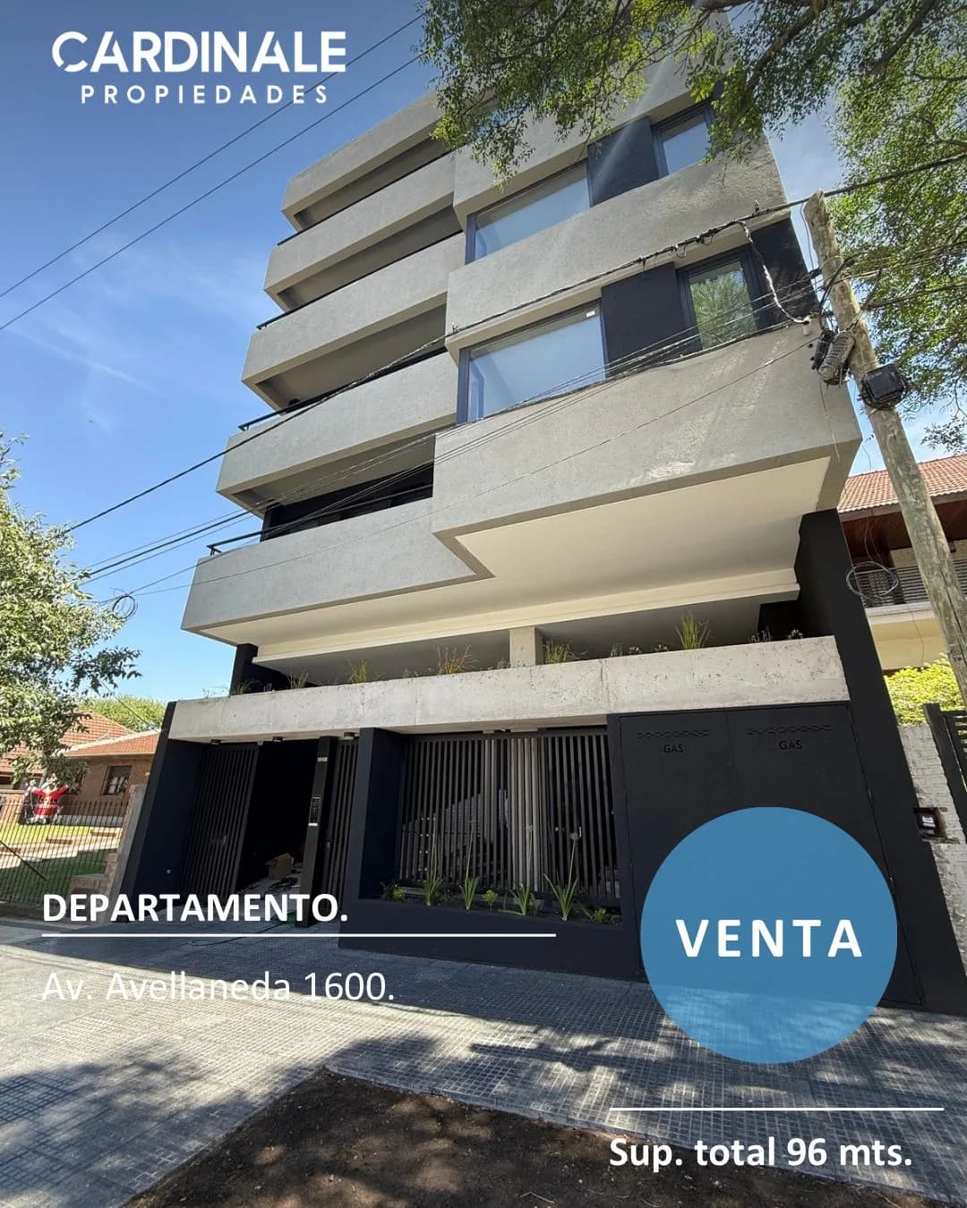 Departamento de dos dormitorios a la venta en Av. Avelaneda 1668.
